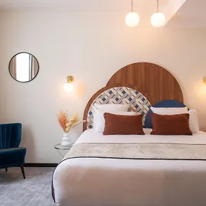 3* Отель Helussi