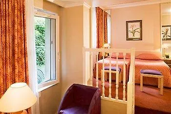 ****  Hotel Galileo Champs Elysees Paris France