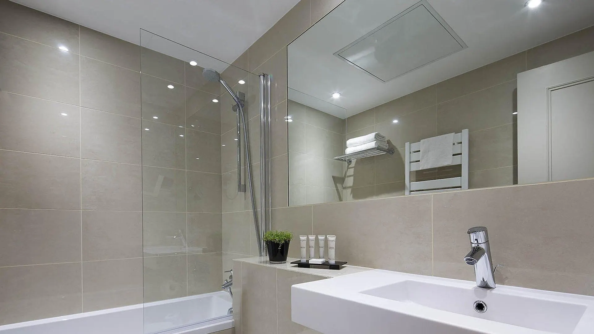 Hôtel Galileo Champs Elysées Paris Hotel